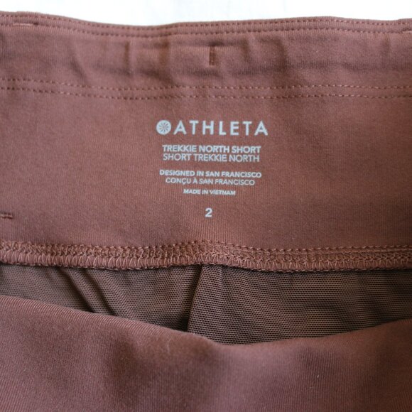 Athleta Trekkie North Short in Mahogany Size 2 - Picture 8 of 9
